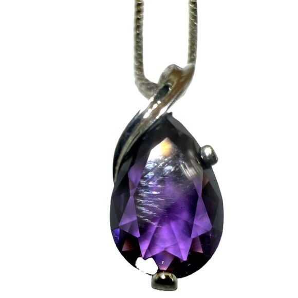 NEW Purple Teardrop Glass Gemstone Silver Chain Necklace Pendant - Picture 3 of 8